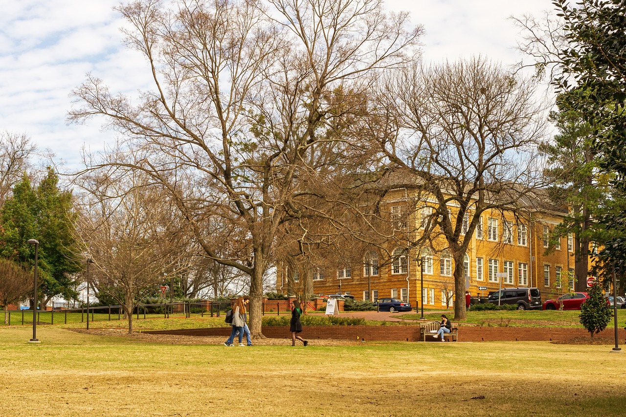 Campus Safety - A Guide for Students
